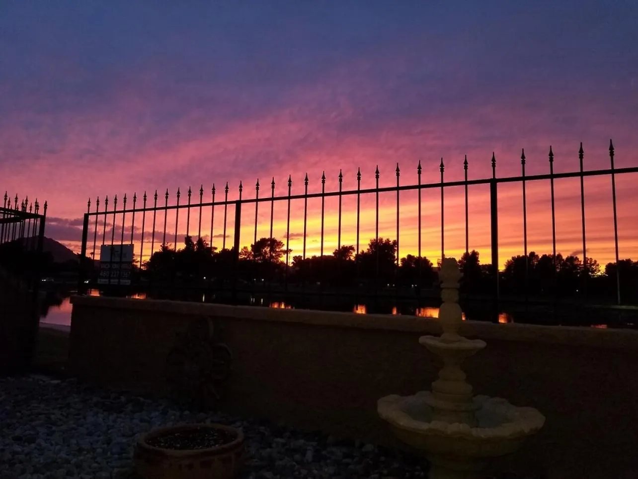 Villa Waterfront, Golf, Camelback Mtn View, 2 Patios Scottsdale